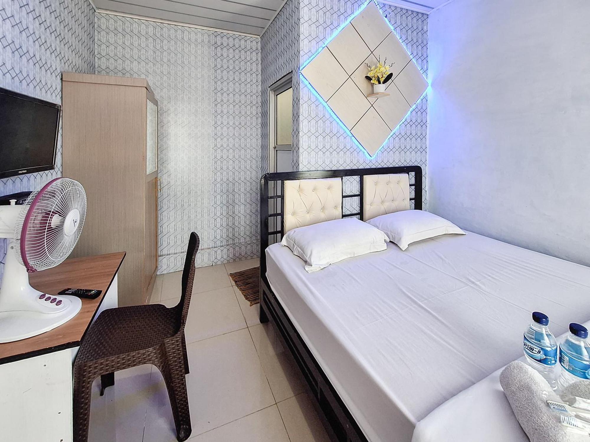 Homestay Sakinah Syariah Mitra Reddoorz Букиттинги Экстерьер фото